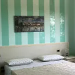 德里乌里维旅馆 招待所 Porto SantʼElpidio