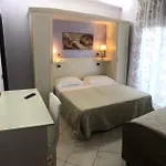 德里乌里维旅馆 4* Porto SantʼElpidio